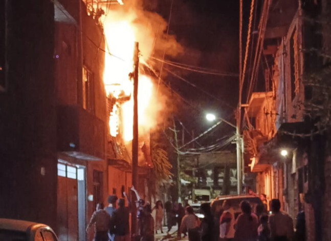 #Video | Arde domicilio en la colonia Wenceslao Victoria de Morelia 