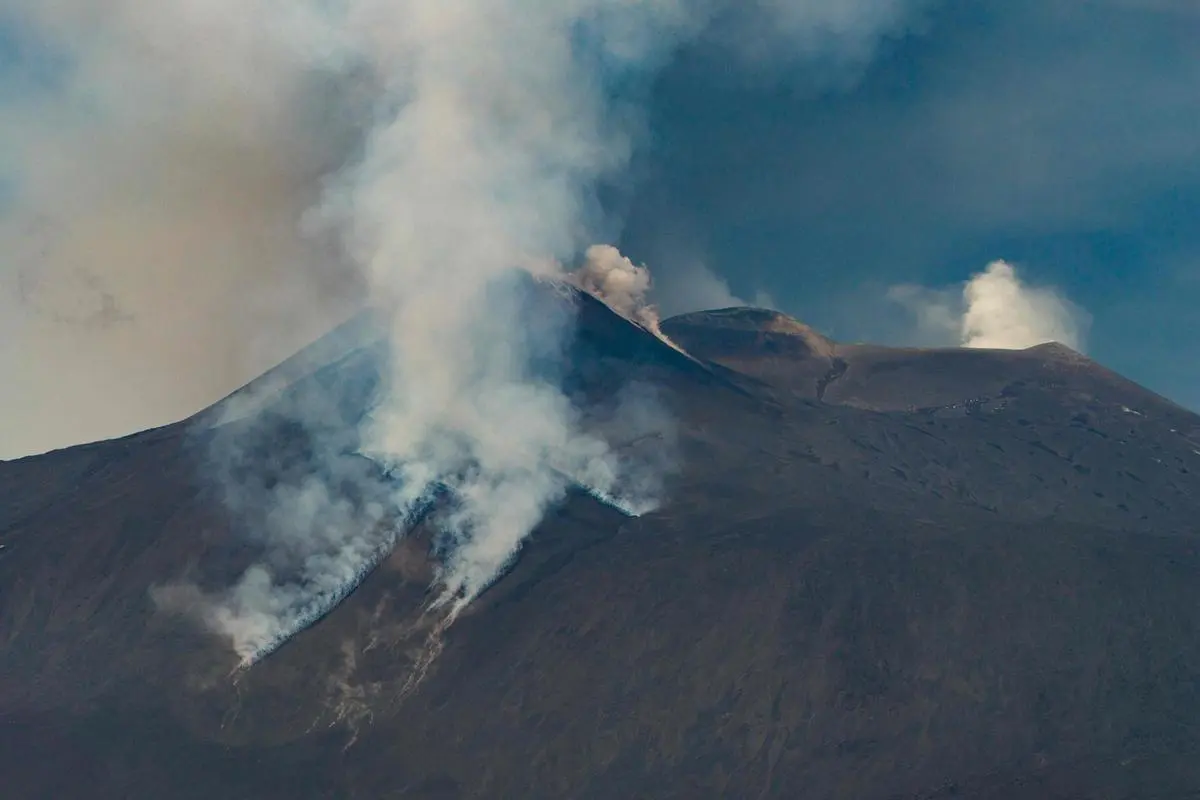 #Video: Así se presenció la fuerte erupción del volcán Etna en Sicilia