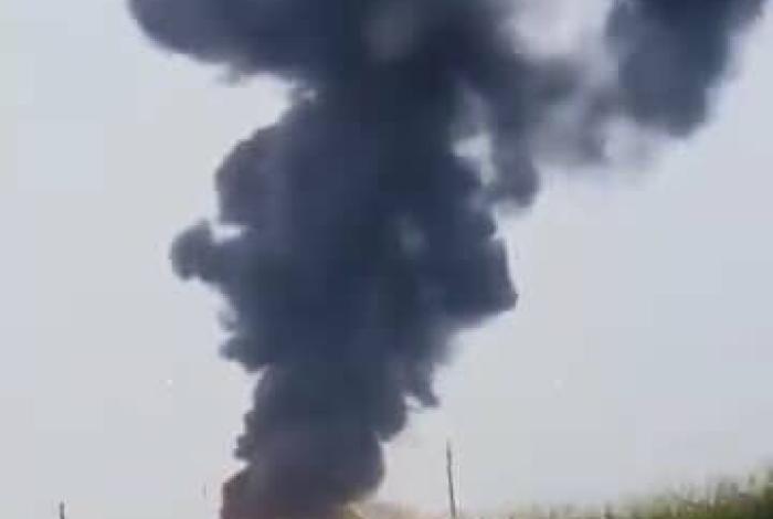 VIDEO | Caída de rayo ocasiona incendio en la Subestación de la CFE en Maravatío