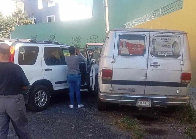 Video: Delincuentes chocan en Ampliación La Huerta con camioneta robada