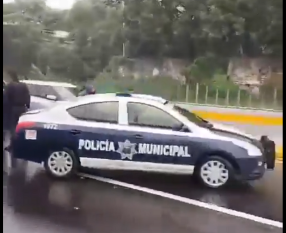 #Video | Elemento de la policía preventiva de Cuernavaca fue asesinado a balazos en el Paso Exprés