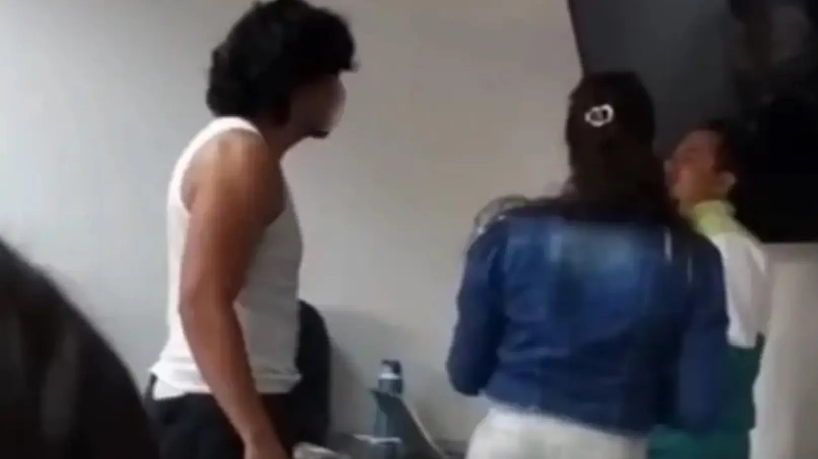 Video: Estudiante agrede a su profesor en Universidad Politécnica de Tulancingo; docente es separado del cargo