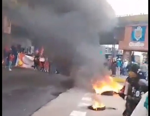 #Video | Masivas protestas en Ecuador contra el alza en el precio de la gasolina