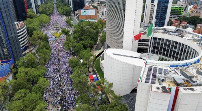 #Video | Miles marchan contra la Reforma al Poder Judicial en Ciudad de México