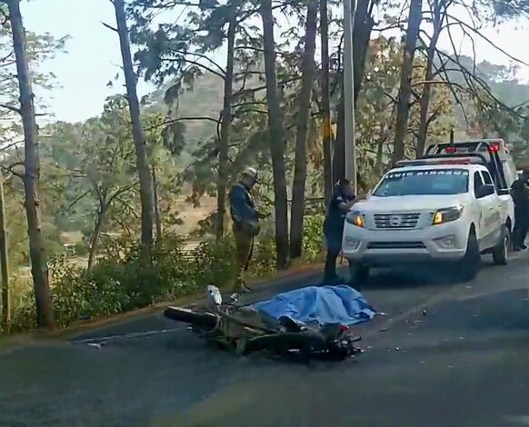 #Video | Motociclista muere al ser atropellado en la carretera Tacámbaro – Chupio