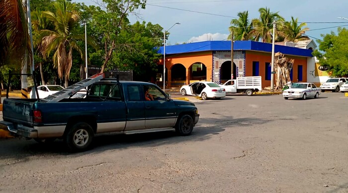 #Video | Persiguen y acribillan a dos hombres en un auto, en la Lázaro Cárdenas