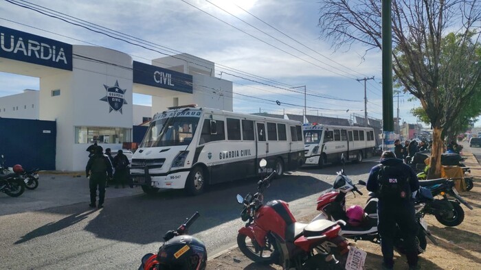 #Video | Policías se manifiestan en el Cuartel Valladolid de Morelia