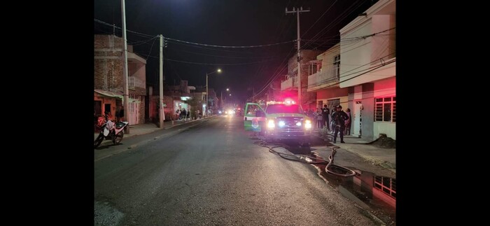 #Video | Se incendia camioneta en Casas de San José