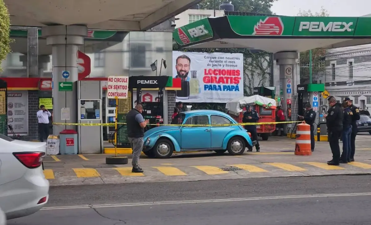 #Video: Se resiste a robo y le disparan mientras cargaba gasolina