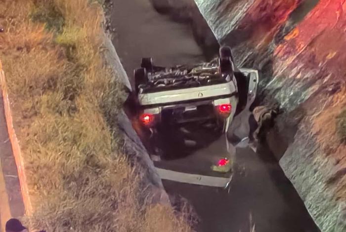 #Video #Tragedia | Cuatro fallecidos y tres heridos, el saldo tras mortal volcadura a la altura del Estadio Morelos