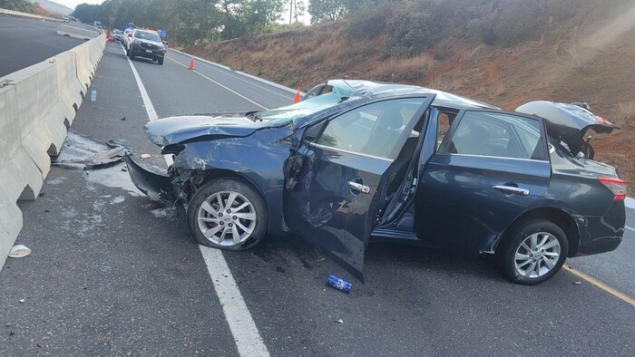 #Video | Tres heridos tras choque en la autopista Siglo XXI