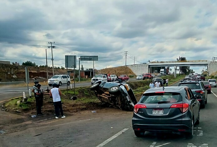 #Video | Tres lesionados tras carambola vehicular, en la Morelia – Pátzcuaro