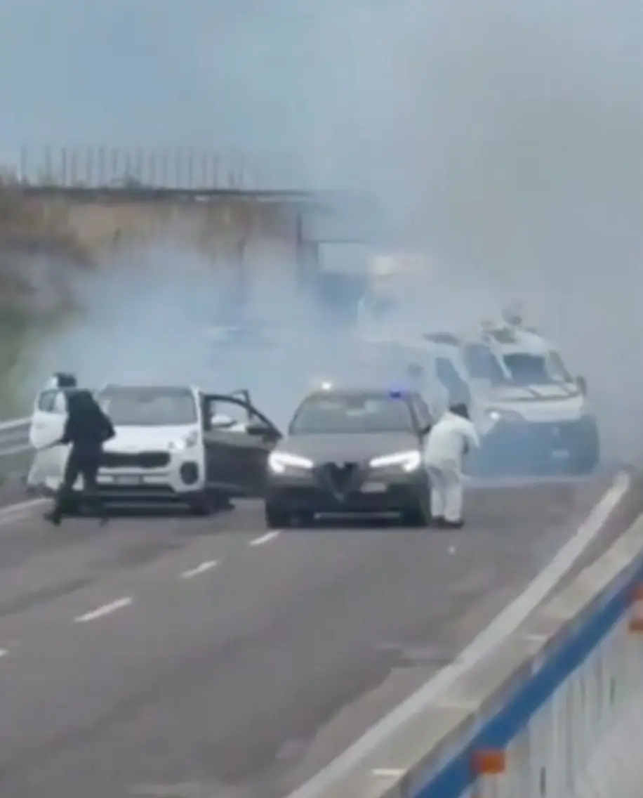 #VIDEO: Violento atraco en carretera de Italia queda registrado en video