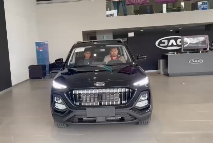 #Videos | Denuncian a conocida agencia automotriz moreliana de “vender basura” a través de la marca JAC