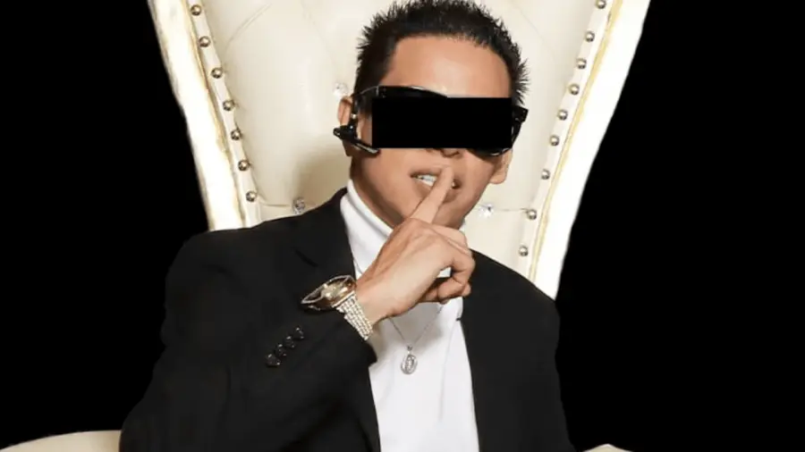 Vinculan a proceso a Alex Marín, productor de cine para adultos