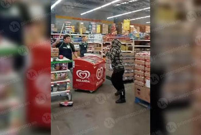 Vinculan a proceso a hermanas asalt4ntes de Bodega Aurrera de Tarímbaro