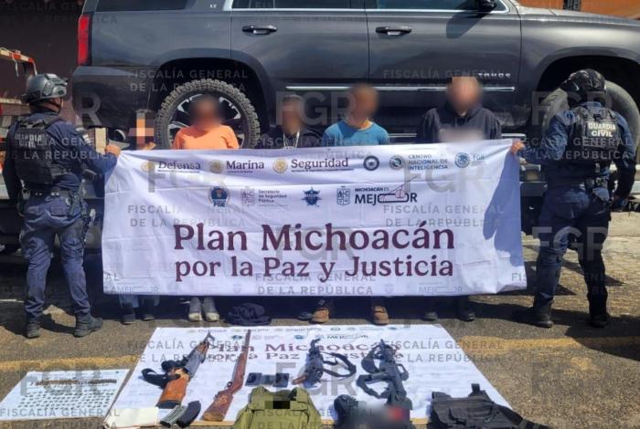 Vinculan a proceso a Iván, Yunuén, Ricardo y Edgar; los agarraron con dr0gas, armas, equipos y autos