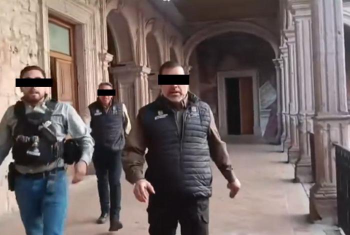 Vinculan a proceso a Juan N. por presunto abus0 de autoridad contra reportera