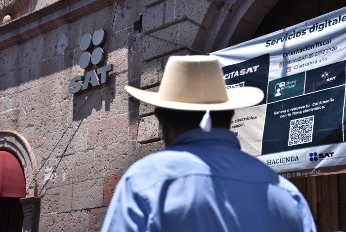 Vinculan a proceso a servidor público por revelar información de comunicación privada