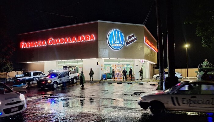 Violento asalto en “Farmacia Guadalajara de Uruapan deja un fatal desenlace (Video)