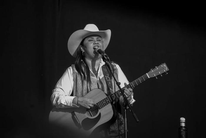 Vivir Quintana en la quinta semifinal de México Canta