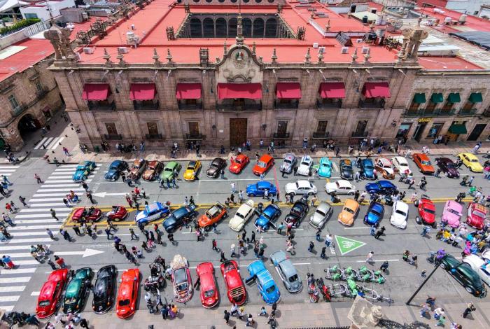 Vochos del mundo toman Morelia