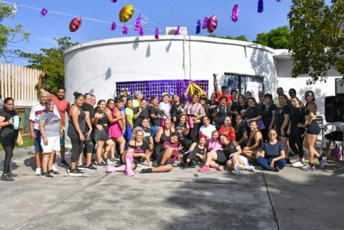 Éxito, Super Clase de Zumba en el Centro Comunitario "Luis Donaldo Colosio"