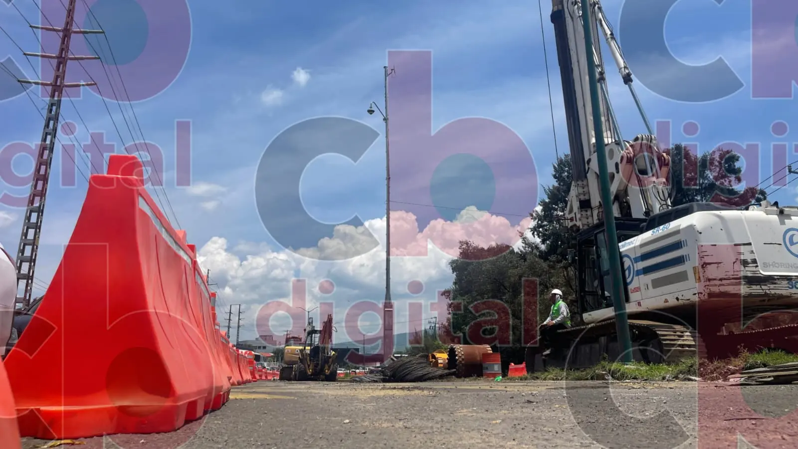 Ya se construye el nuevo distribuidor vial sobre Periférico Paseo de la República