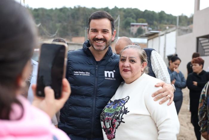 Yankel Benítez dialoga y atiende necesidades de vecinos de tenencia Morelos