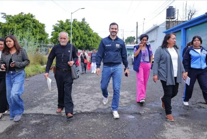 Yankel Benítez supervisa mantenimiento en clínica de Misión del Valle