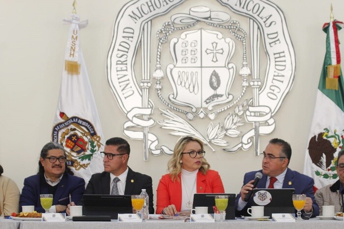 Yarabí Ávila responde si aceptaría ir por la candidatura a la gubernatura de Michoacán