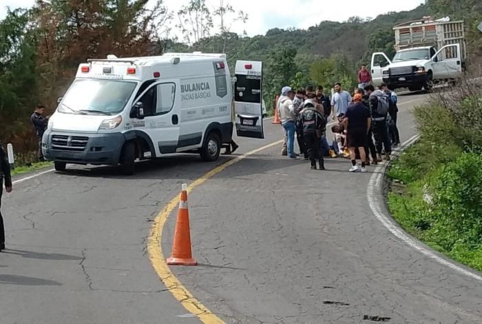 Zacapu: dos lesionados tras derrapar la moto en la que viajaban