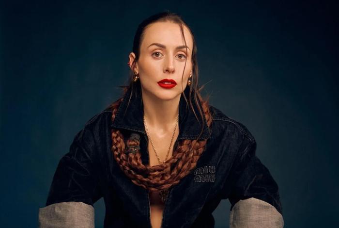 Zuria Vega siente la presencia de su padre Gonzalo Vega